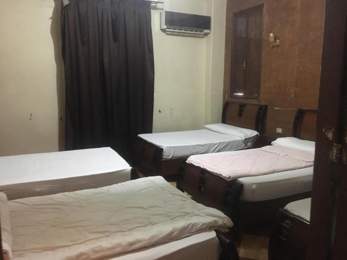 Family Palace Bed & Breakfast *